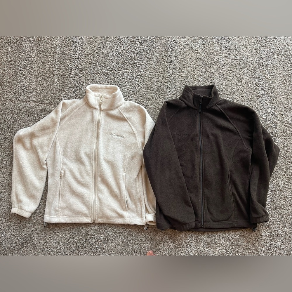 Women’s Columbia fleeces size small